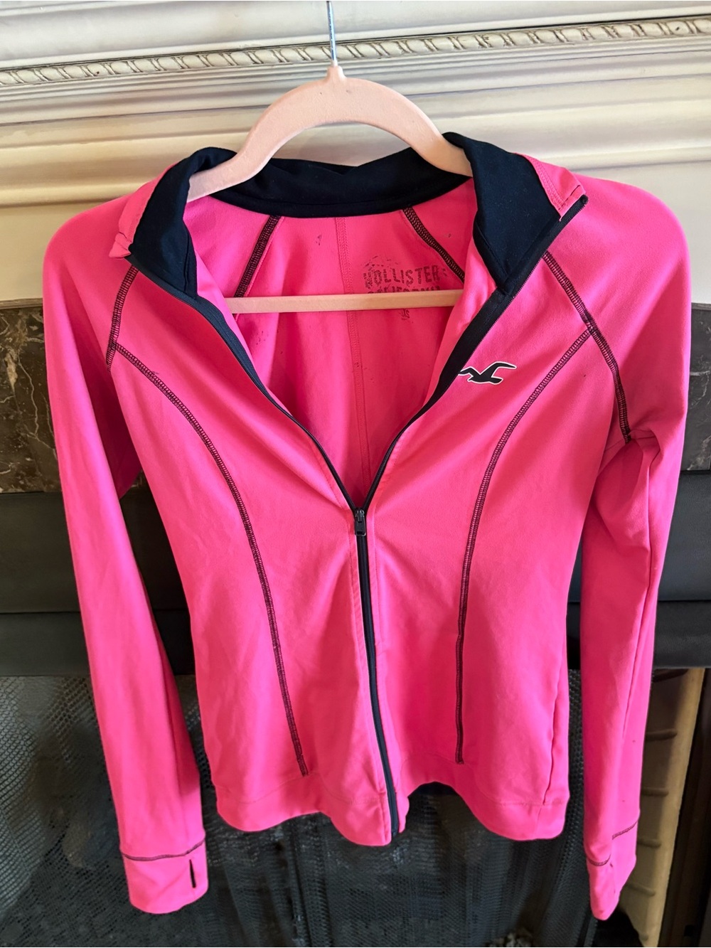 Hollister Women’s Bright Pink Full-Zip Hooded Active Jacket with Black Trim